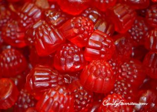 Gummi Red Raspberries tatse like a candied version of a freshly picked Raspberry