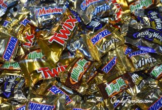 Mars Chocolate Favorites Mini Mix is perfect for holidays or pockets or purses
